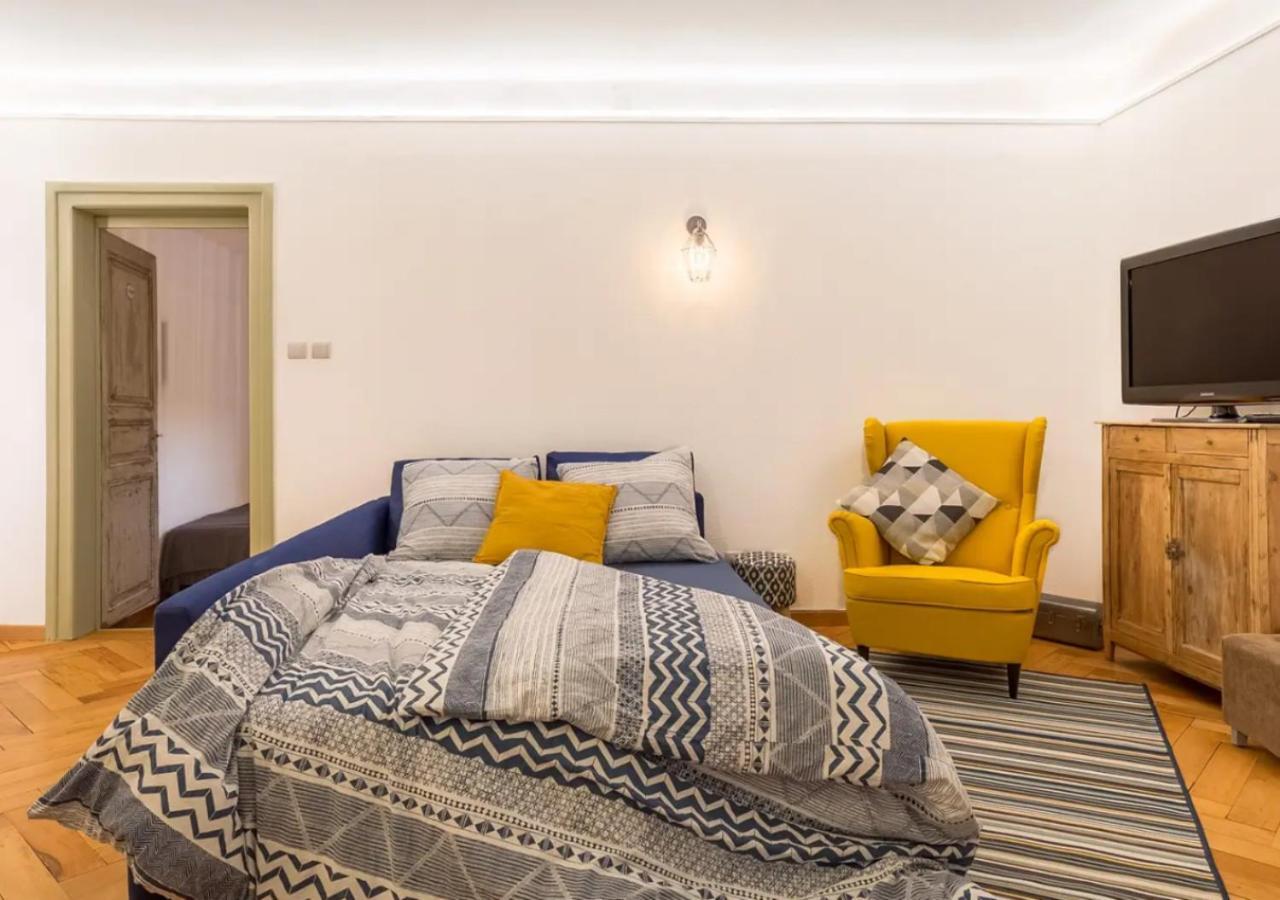 Thann Colmar - 1 Chambre - 5 Pers - Parking Luaran gambar